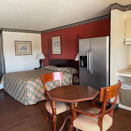 Granbury Inn And Suites Exterior foto