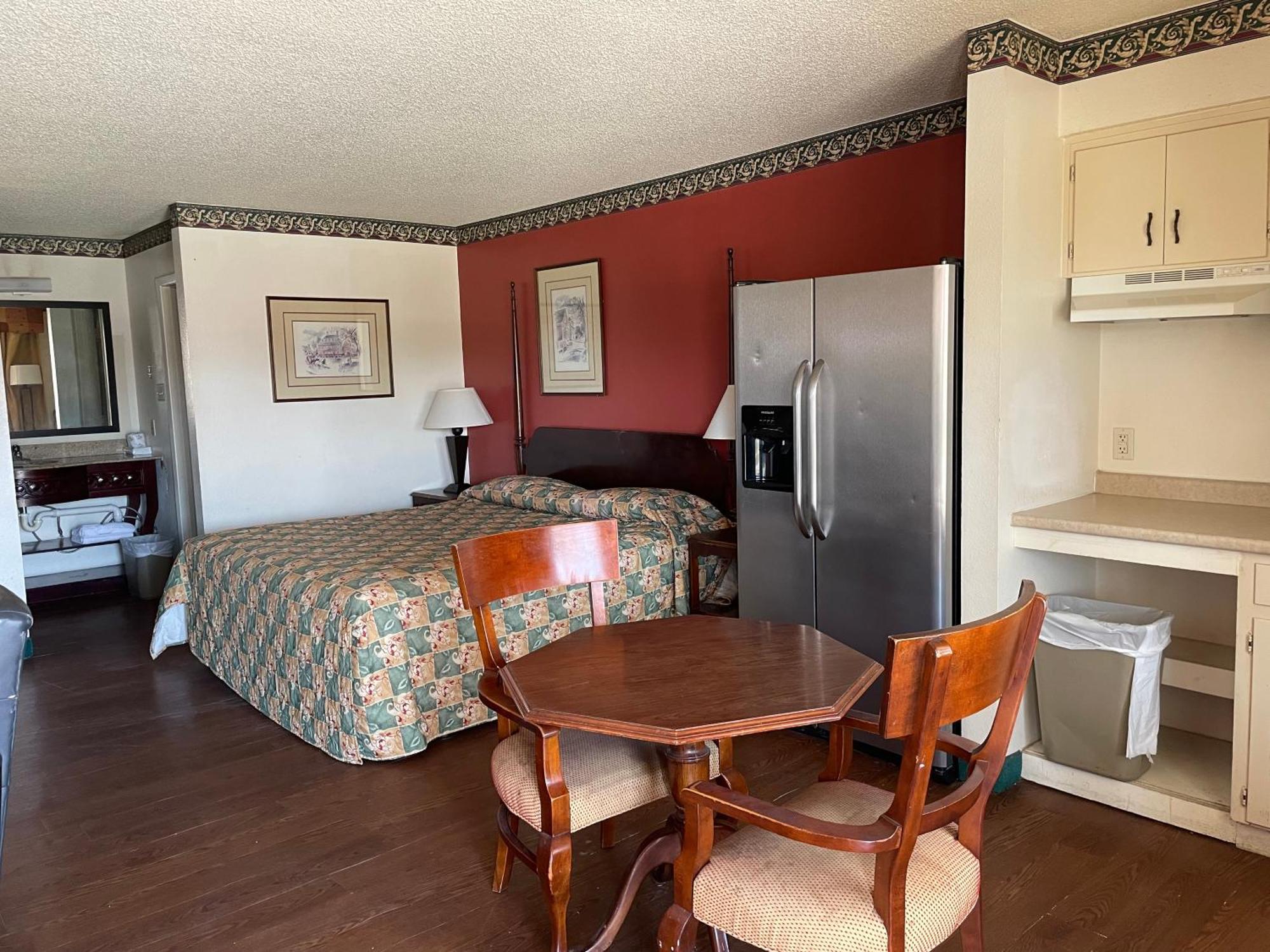 Granbury Inn And Suites Exterior foto